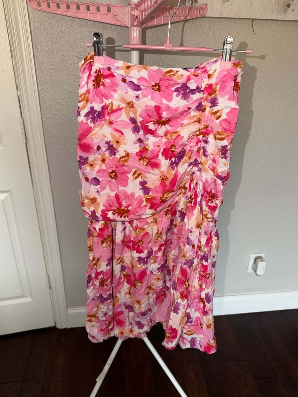 Lulus Flourishing Favorite Ruched Midi Skirt Size S Ivory Pink Floral